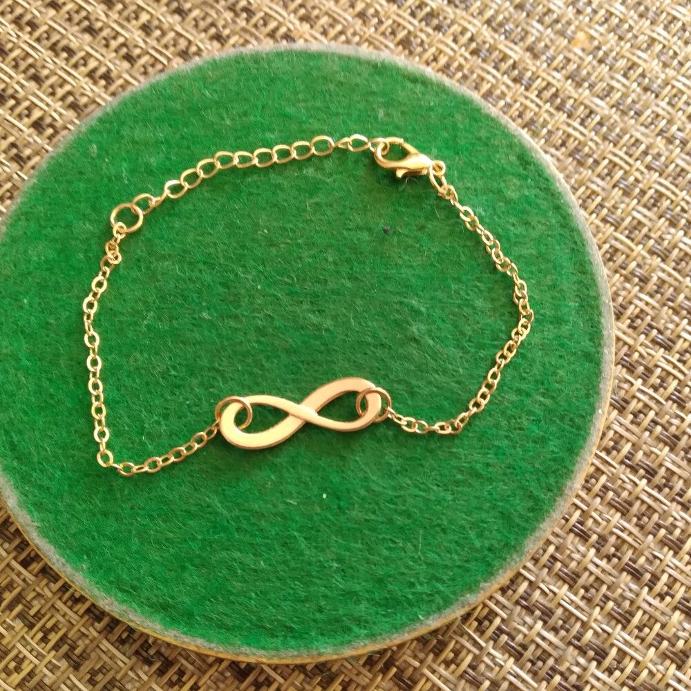 Elegant Bracelet, Made in Europe